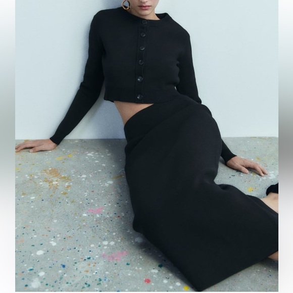 Zara Black High waisted Knit Midi Pencil Skirt elastic waistband Back Slit S NWT - Picture 3 of 16